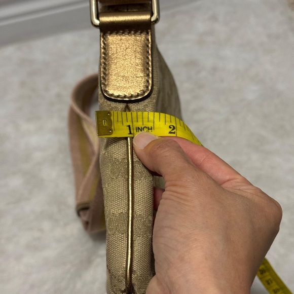 GUCCI GG Canvas Sherry Line Shoulder Bag Beige Gold - Picture 9 of 9